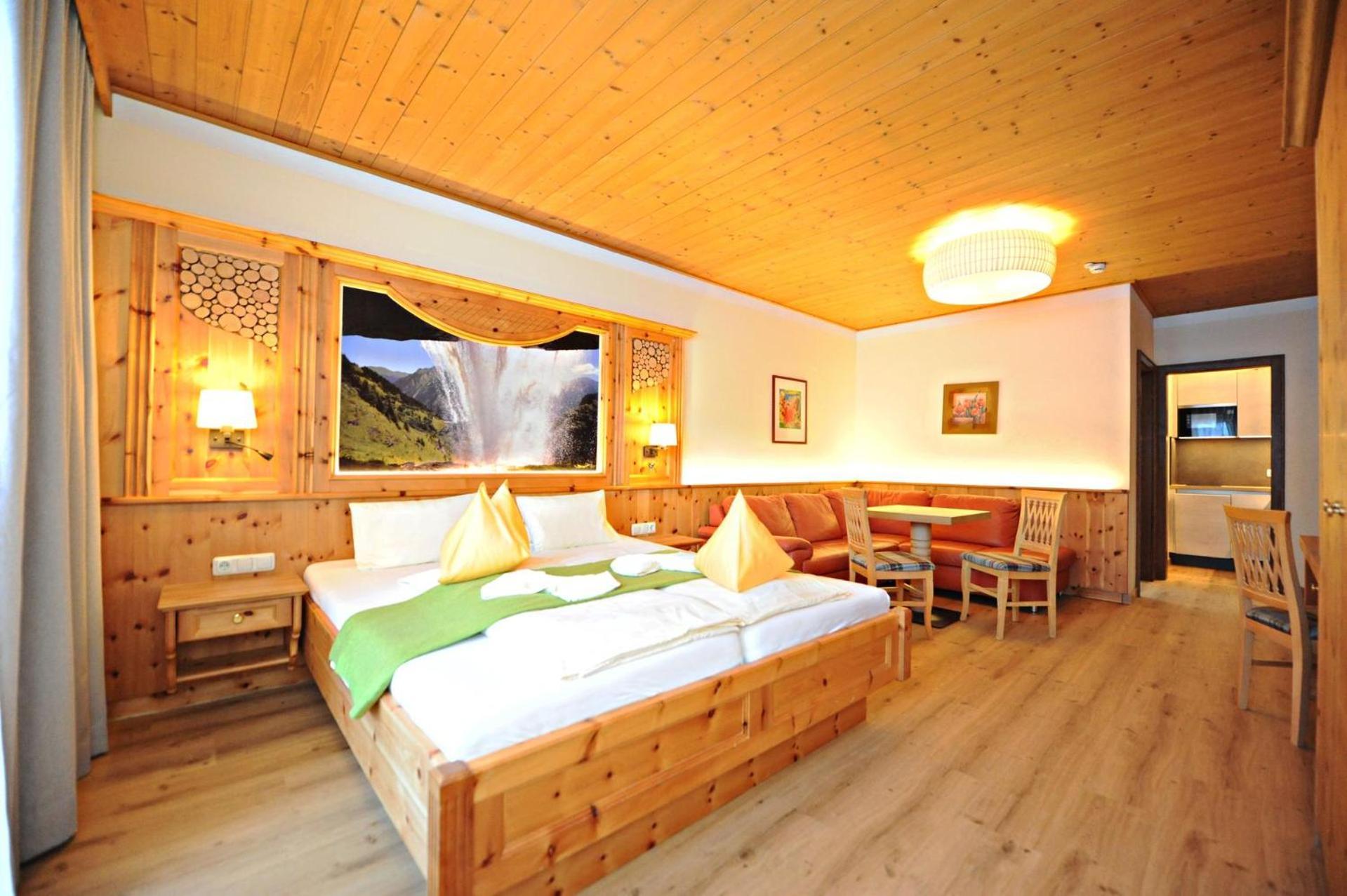 Ski In Ski Out Hotel Unterellmau Saalbach-Hinterglemm Zewnętrze zdjęcie
