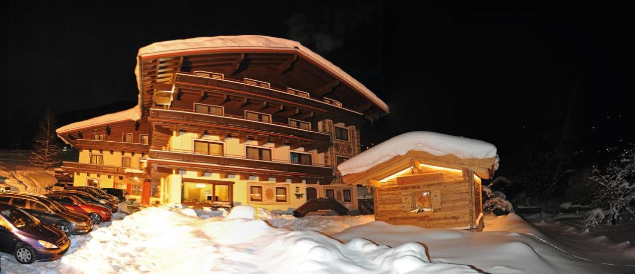 Ski In Ski Out Hotel Unterellmau Saalbach-Hinterglemm Zewnętrze zdjęcie